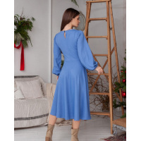 Блакитна приталена сукня з рукавами-ліхтариками