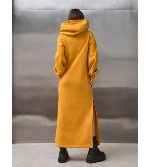 Горчичное теплое макси платье с разрезами
