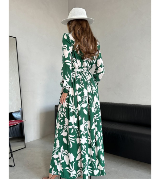 Довга зелено-біла сукня з розрізом