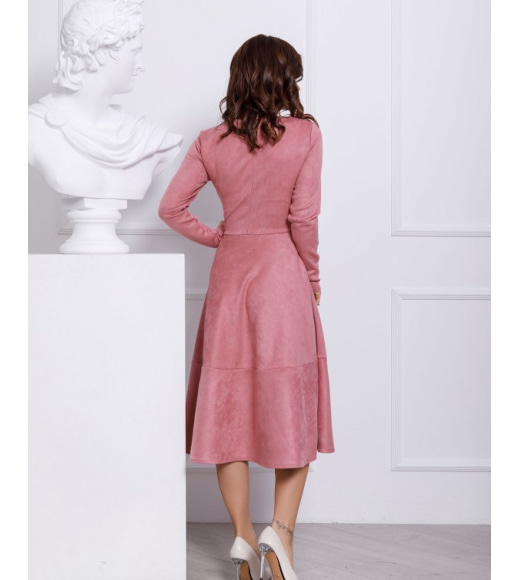Рожеве замшеве класичне плаття