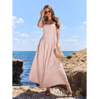 Светло-бежевый сарафан приталенного кроя