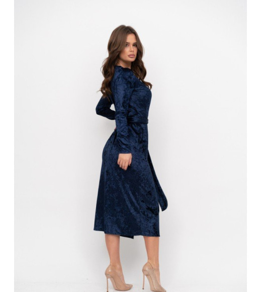 Синє велюрове довге плаття на запах