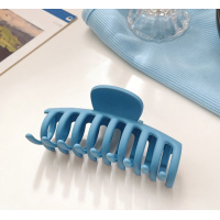 Заколка-краб голубого цвета