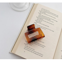 Прямоугольный крабик коричневого цвета