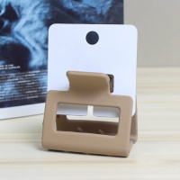 Матовый бежевый крабик прямоугольной формы