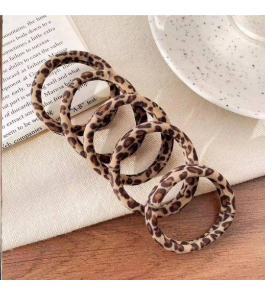 Набор из 5 леопардовых резинок для волос