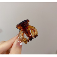 Коричневый маленький краб для волос