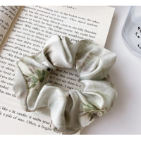 Мятная шифоновая резинка для волос с принтом