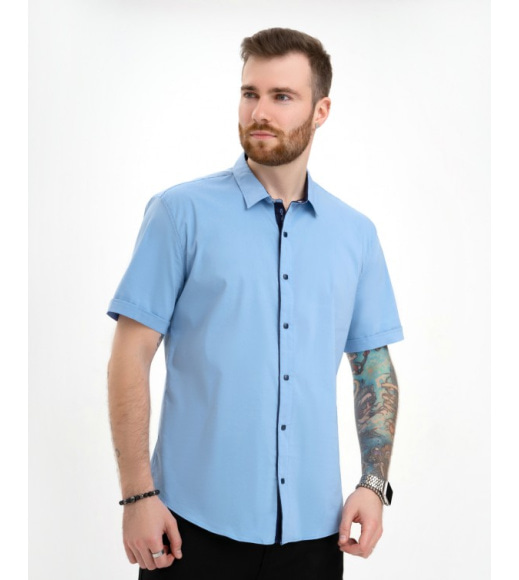 Блакитна стрейчева сорочка на кнопках