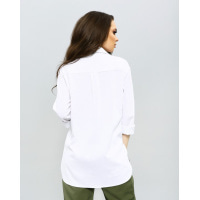Белая льняная рубашка с удлиненной спинкой