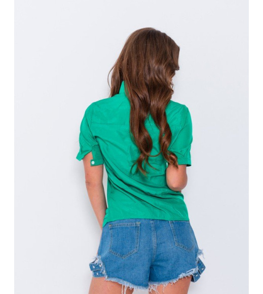 Зеленая присборенная с низу асимметричная рубашка