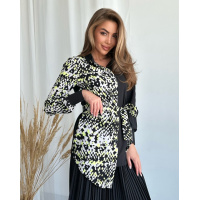 Черно-салатовая рубашка с анималистичным принтом