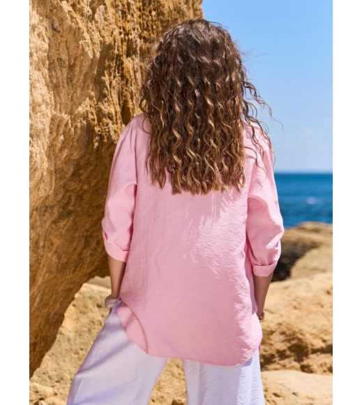 Розовая льняная рубашка с асимметричным низом