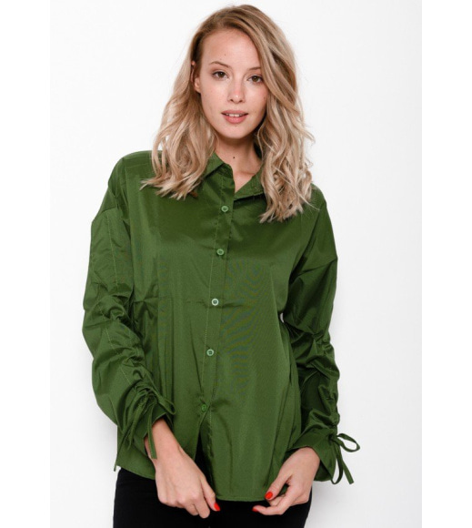 Зелена сорочка з довгими рукавами на кулісці