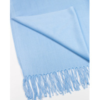 Блакитний однотонний шарф-палантин із бахромою