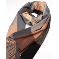 Чорно-коричневий тонкий шарф-палантин у велику клітку