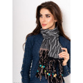 Темно-сірий смугастий демісезонний шарф з намистинами на бахромі
