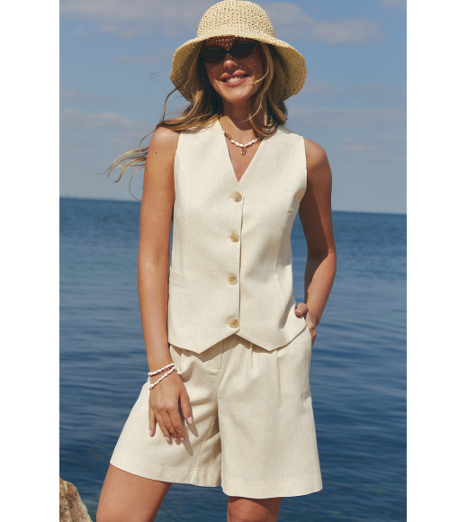 Бежевые женские шорты Seventeen 2383.6420