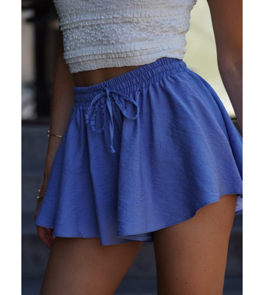 Льняные расклешенные шорты голубого цвета
