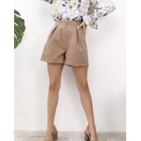 Бежевые теплые укороченные шорты