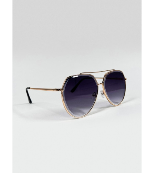 Черные ретро очки в золотой металлической оправе