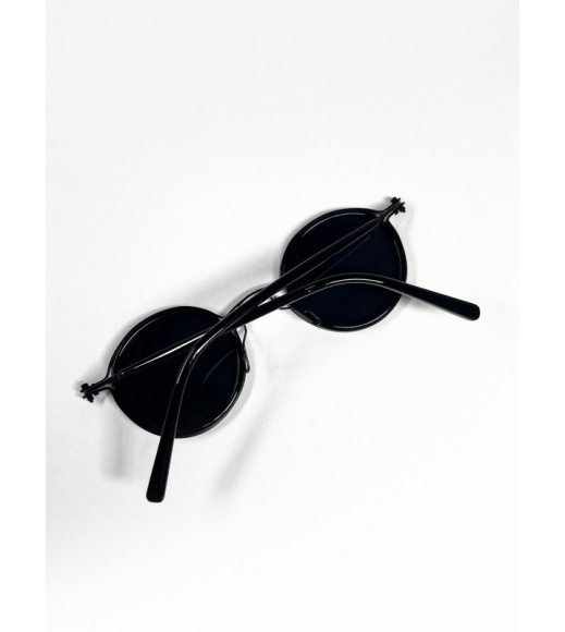 Черные круглые очки в ретро стиле