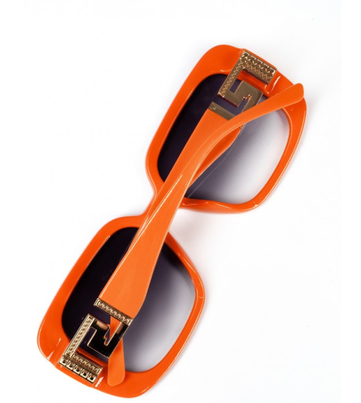 Оранжеві квадратні сонцезахисні окуляри