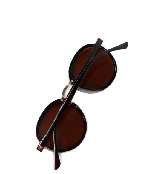 Сонцезахисні окуляри темно-коричневого кольору