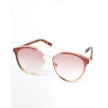 Солнцезащитные очки с леопардовыми дужками