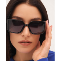 Черные квадратные солнцезащитные очки