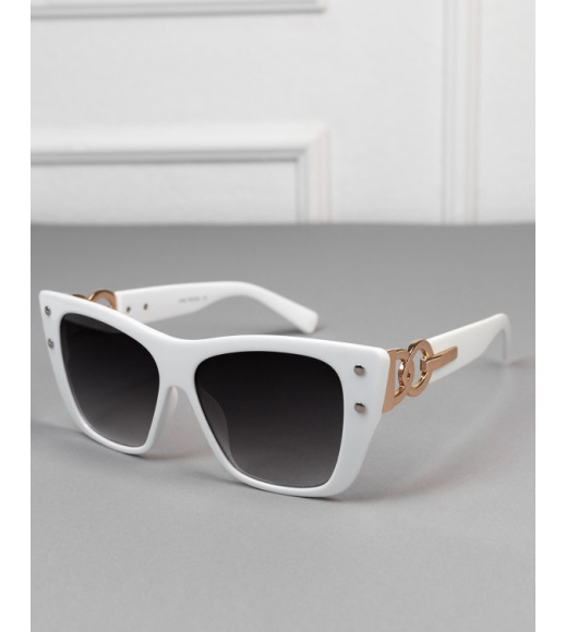 Белые солнцезащитные очки кошки
