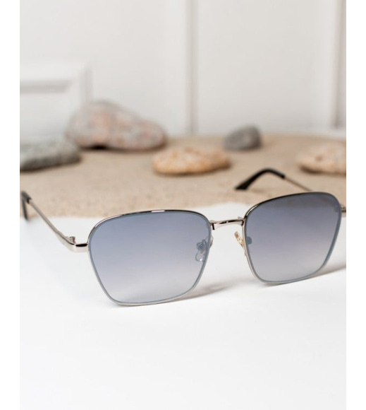 Срібні прямокутні сонцезахисні окуляри