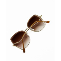 Коричневые солнцезащитные очки с оправой бабочкой