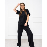 Черный однотонный костюм с короткими рукавами