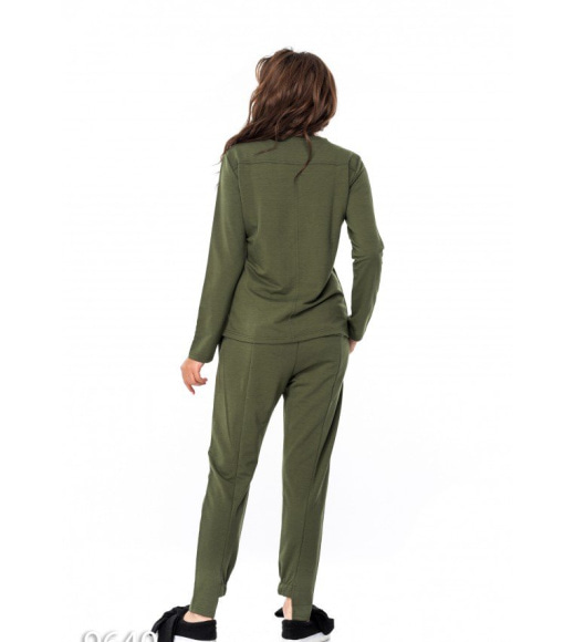Серо-зеленый спортивный костюм из брюк и свободного батника с разрезом