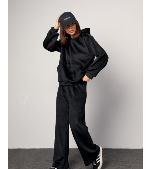 Черный свободный костюм из двустороннего велюра