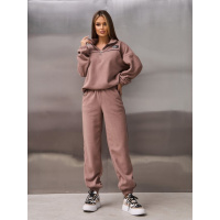 Бежевый флисовый костюм с эластичными манжетами