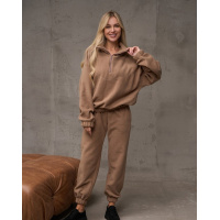 Бежевый флисовый костюм с эластичными манжетами