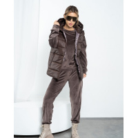 Коричневый костюм тройка из велюра с жилетом