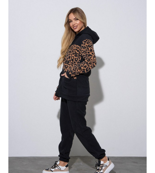 Флисовый черный костюм с леопардовой вставкой