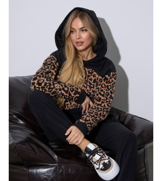 Флисовый черный костюм с леопардовой вставкой
