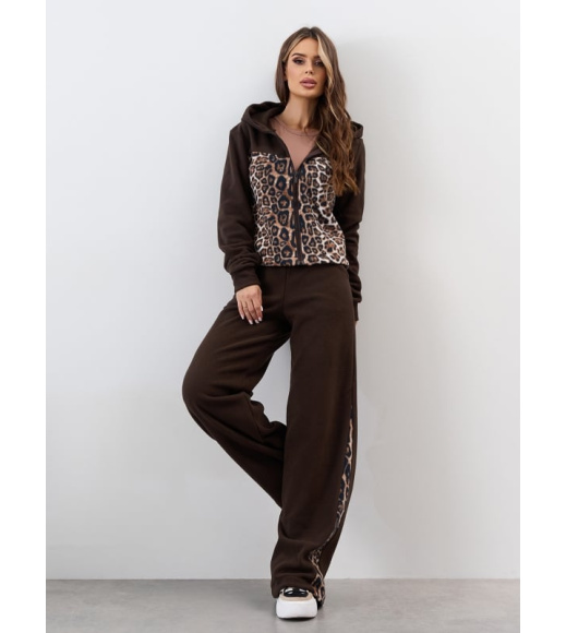 Коричневый флисовый костюм с леопардовыми вставками
