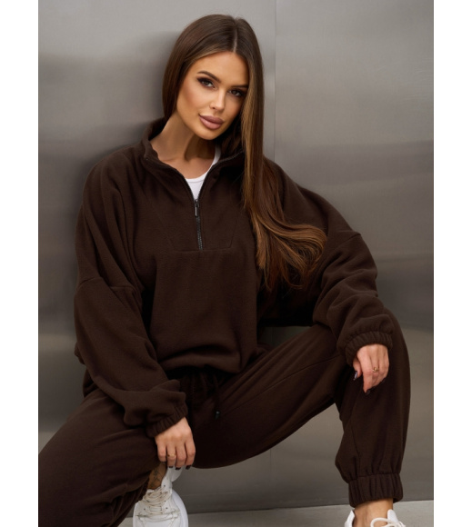 Темно-коричневый свободный костюм из флиса