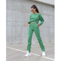 Однотонный костюм из трикотажа цвета хаки