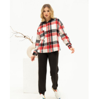 Черный костюм с клетчатой байковой рубашкой