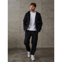 Черный утепленный костюм с худи на молнии