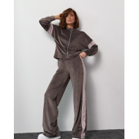 Коричневый велюровый свободный костюм на молнии