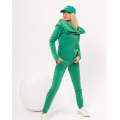 Зеленый теплый костюм с диагональной молнией