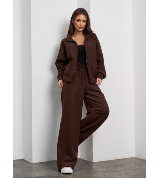 Темно-коричневый костюм из утепленной эко-замши на велюре