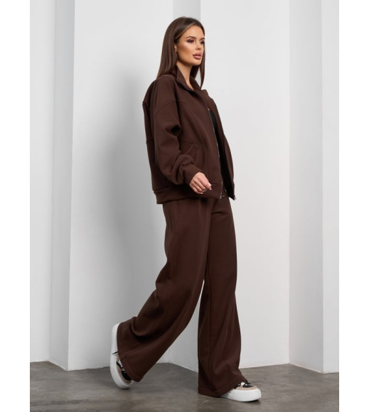 Темно-коричневый костюм из утепленной эко-замши на велюре